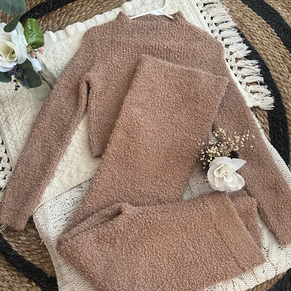 Aeropostale Fuzzy Loungewear Matching Set - Picture 3 of 8